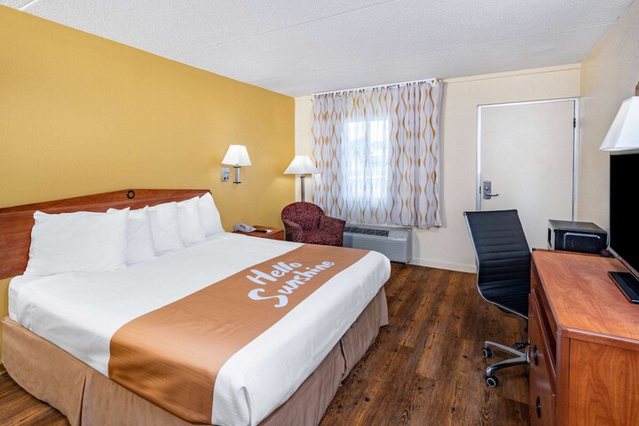 Room 22 of 44