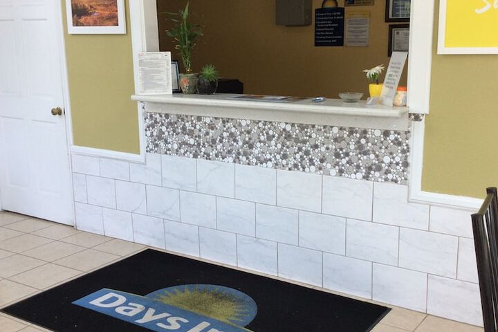 Days Inn by Wyndham Cornelia