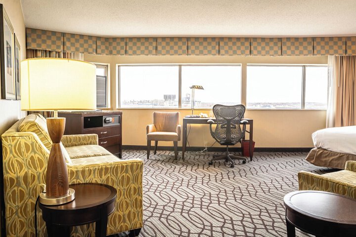 Room 17 of 47