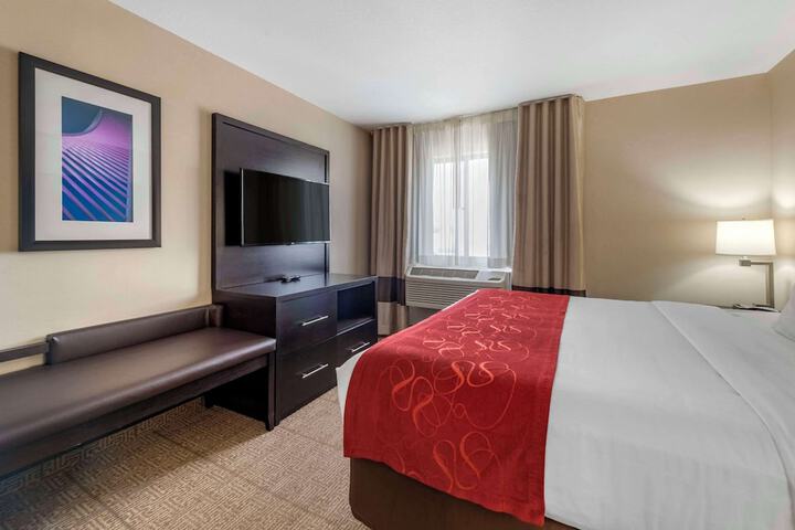 Room 6 of 32
