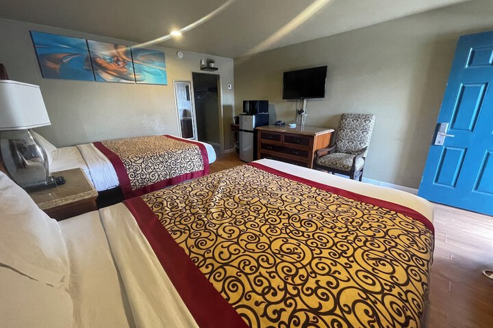 Room 28 of 41