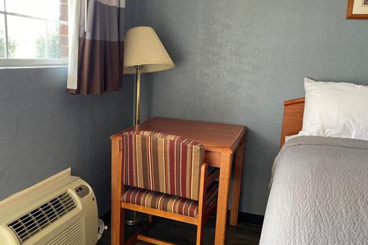 Deerfield Inn