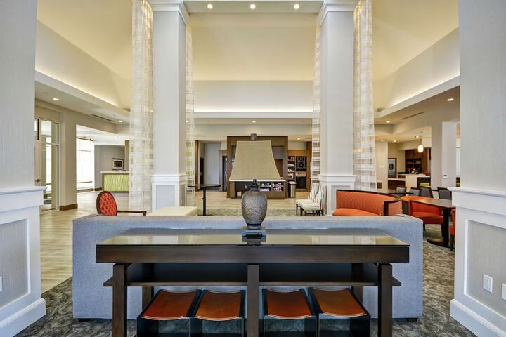 Hotel Interior 4 of 38