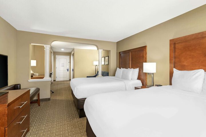 Room 30 of 42