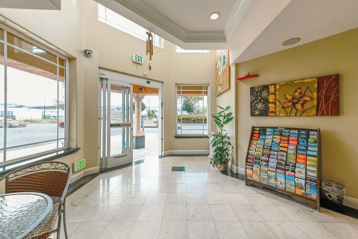 Gateway Inn & Suites San Francisco SFO Airport