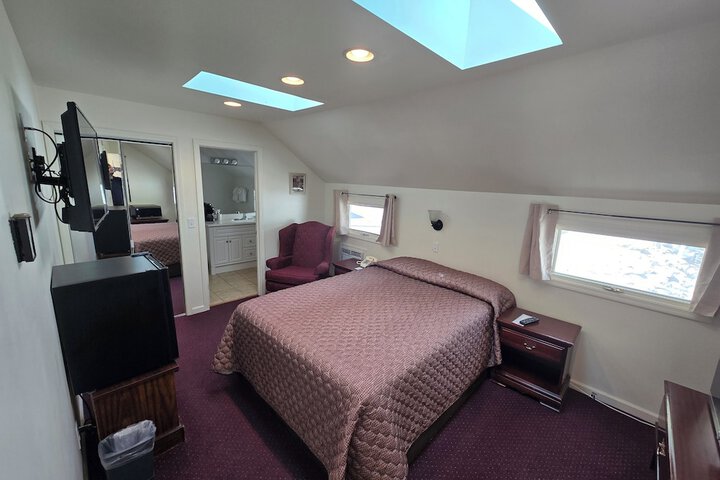 Lake View Motel