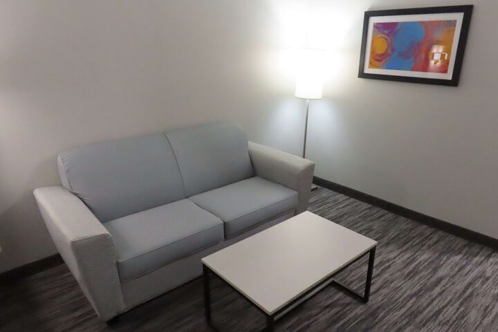Room 14 of 38