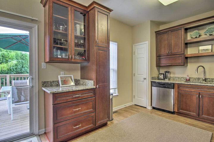 Pool Access & Deck: Bethany Beach Gem