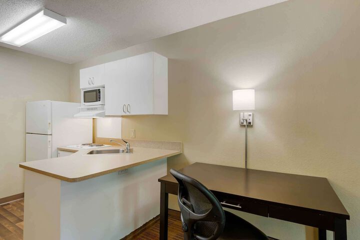 Room 16 of 23
