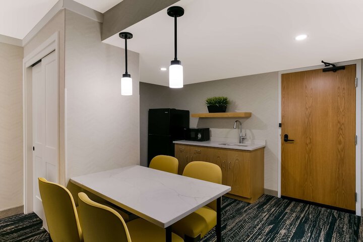 Room 13 of 45