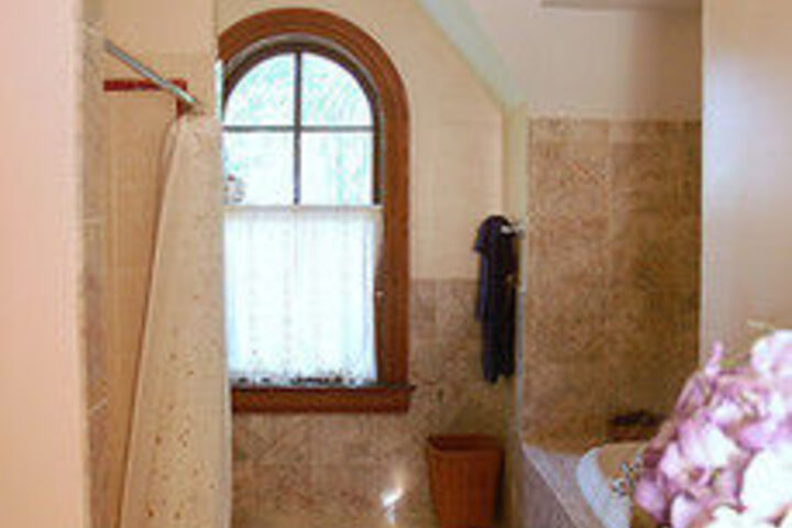 The Grand Anne Bed & Breakfast
