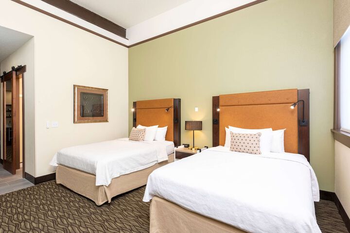 Room 21 of 39