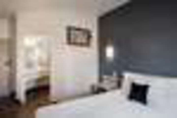 Room 96 of 112