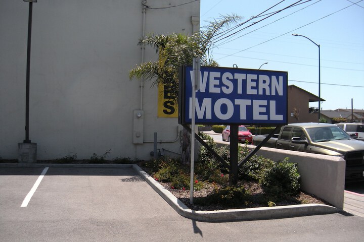 Hotel 6 of 16