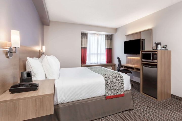 Room 20 of 71