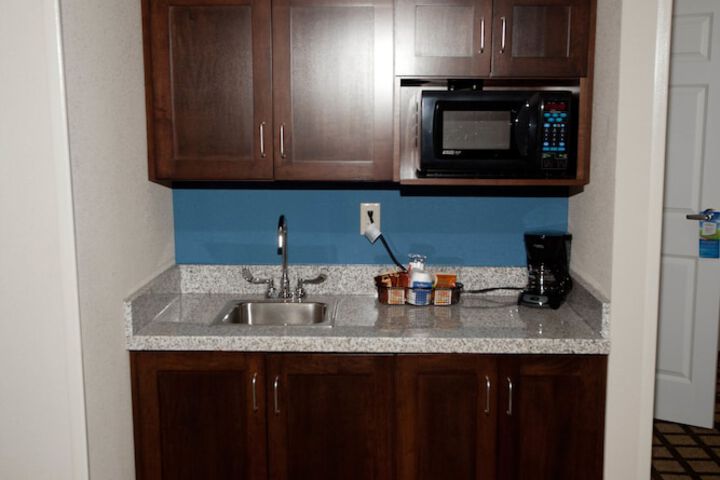 Room 32 of 51
