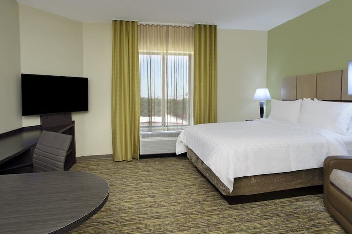Room 30 of 41