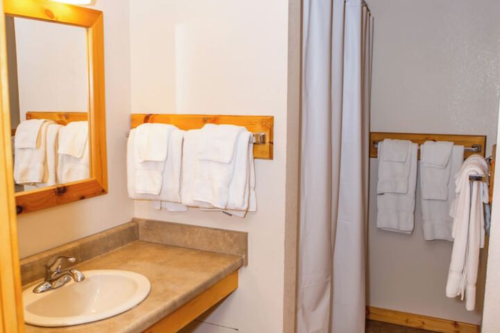 Montauk Lodge