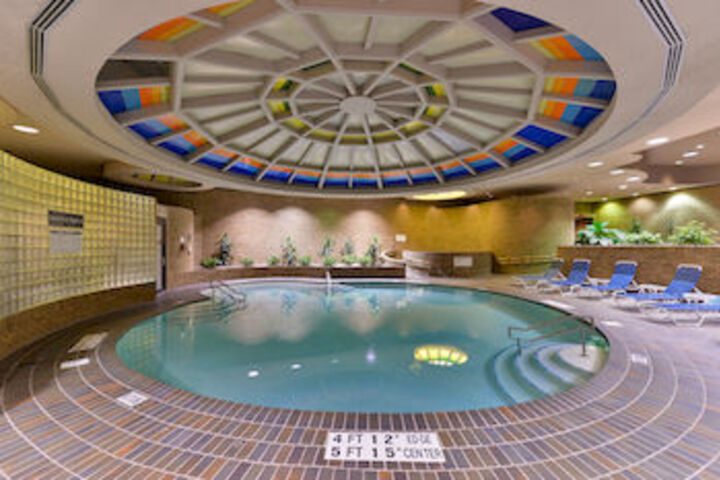 Edward Hotel and Convention Center