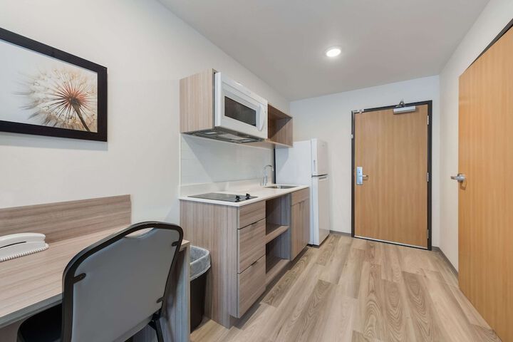 Room 20 of 33
