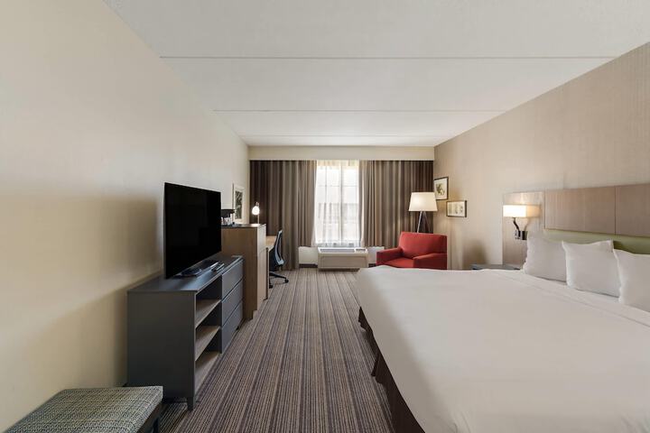 Country Inn & Suites by Radisson Findlay, OH