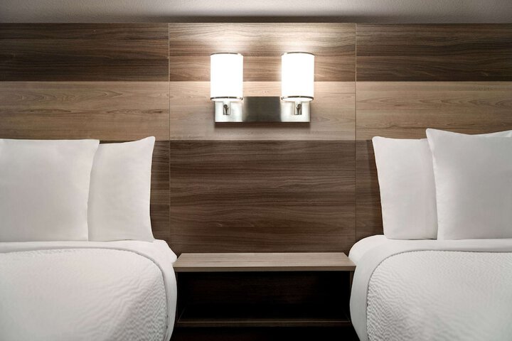 Room 15 of 39