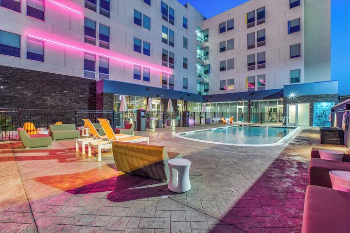 Aloft by Marriott Dallas Arlington Entertainment District