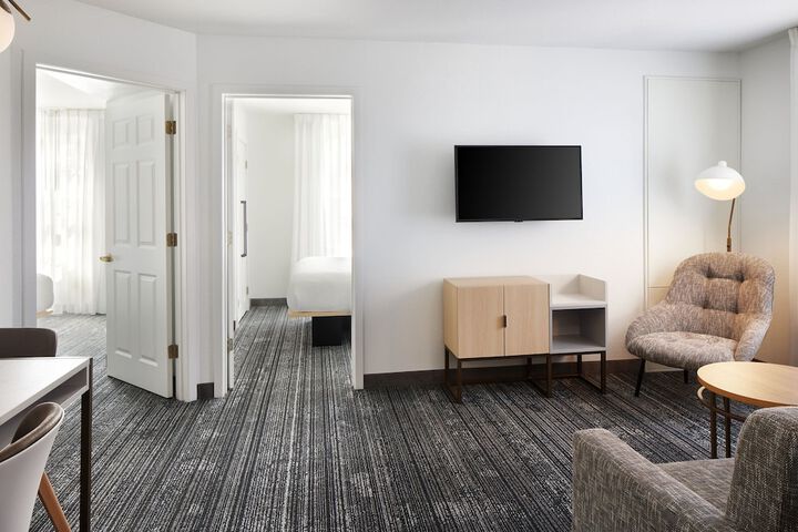 Room 8 of 22