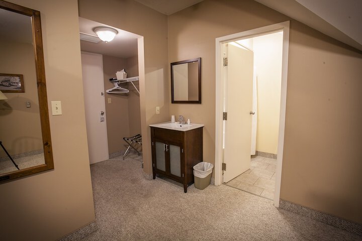 Room 61 of 82