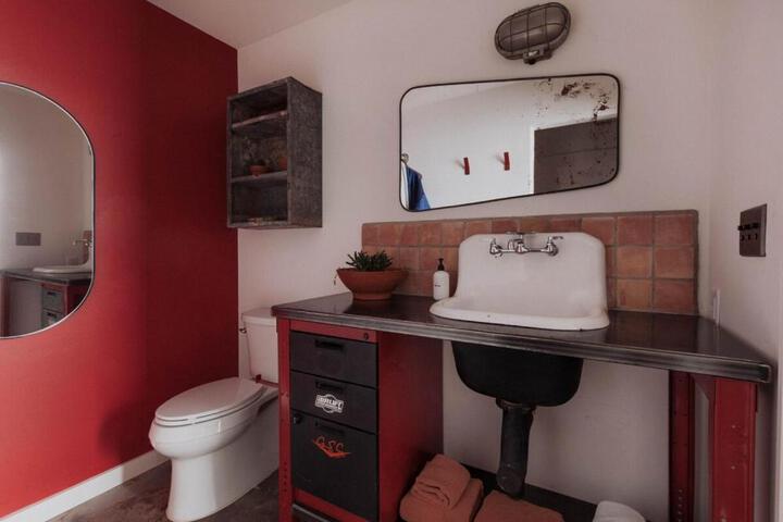 Industrial Artist Loft at Iconic Property