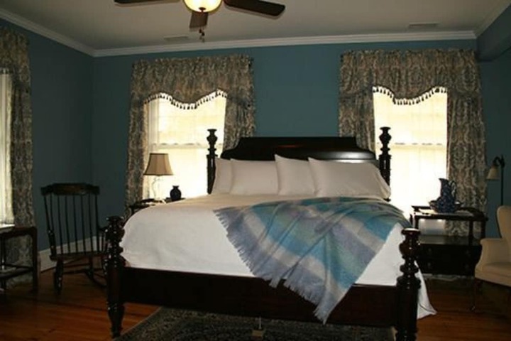 Room 19 of 48
