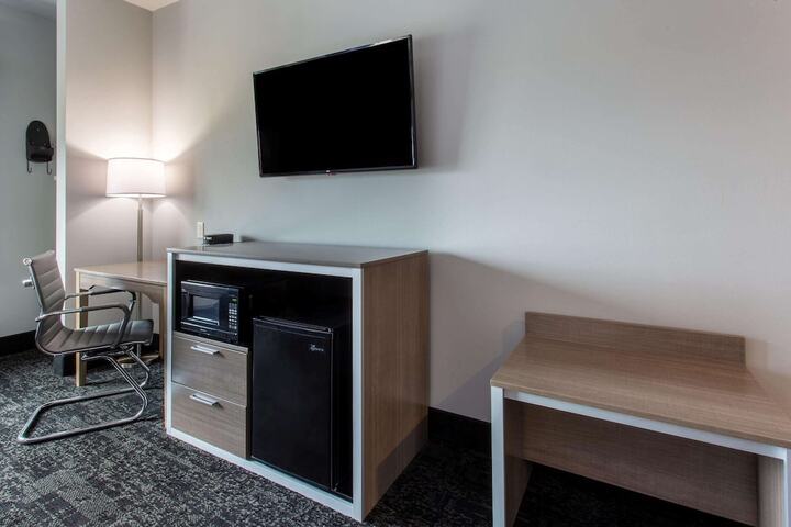 Room 44 of 51