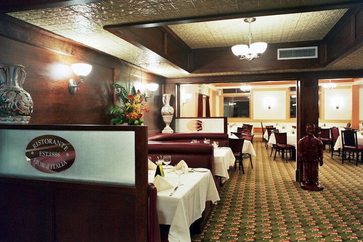 Dining 46 of 82