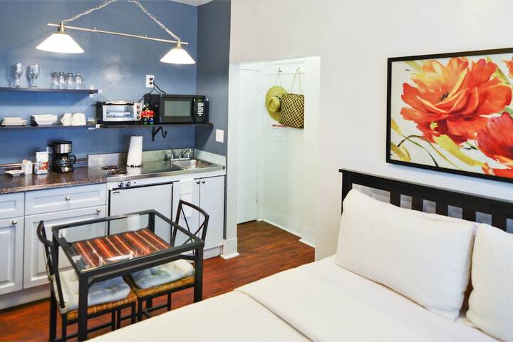 Room 48 of 104
