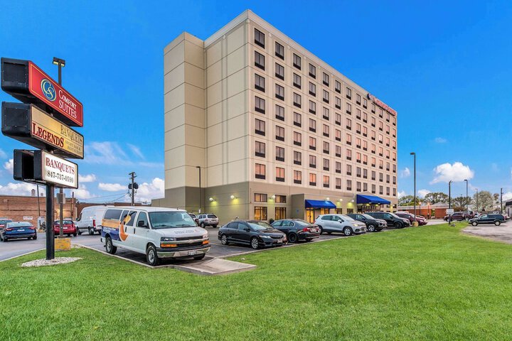 Hotel 4 of 63