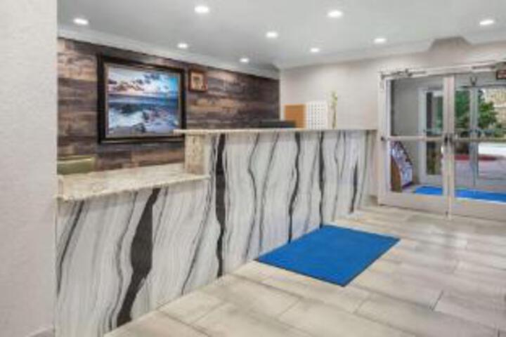 Best Western Winscott Inn & Suites