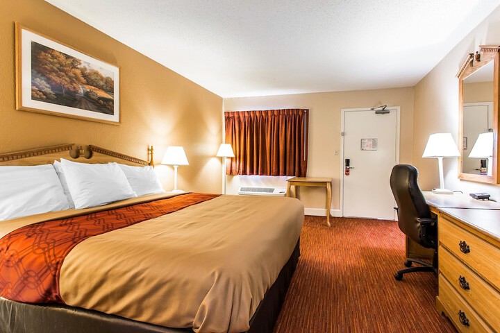 Room 33 of 45