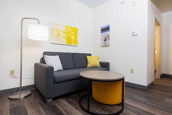 Room 20 of 34