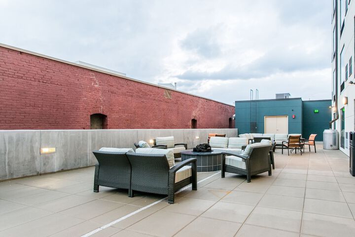 Terrace/Patio 60 of 66