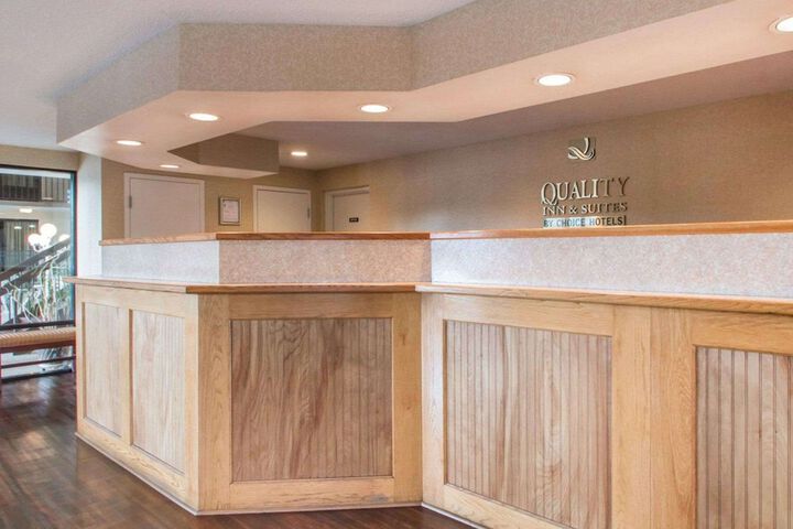 Quality Inn & Suites Ridgeland