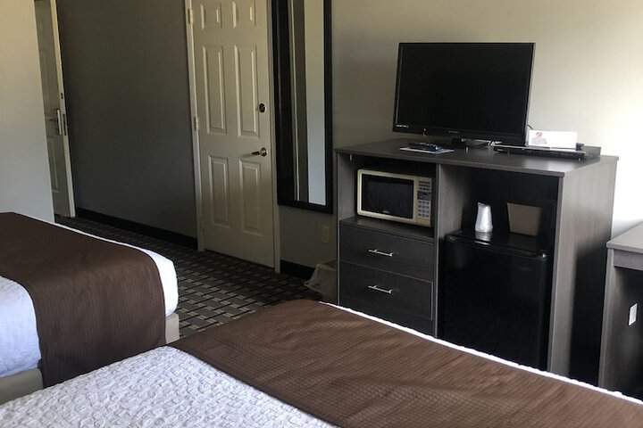 Room 27 of 51