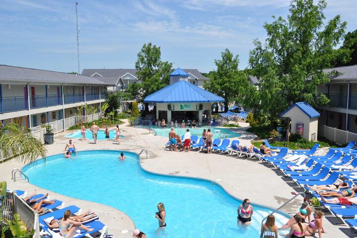 Pool 4 of 28
