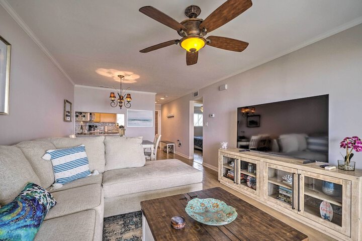 Beachfront Condo w / Unobstructed Ocean Views!