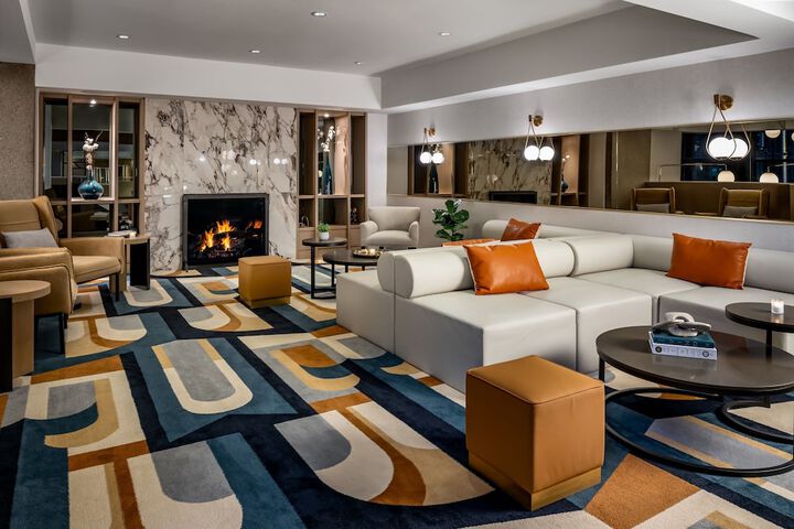 Hotel Interior 9 of 81