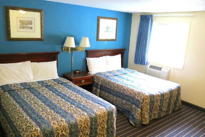 Budget Host Airport Inn