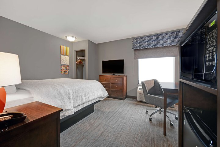 Room 28 of 43