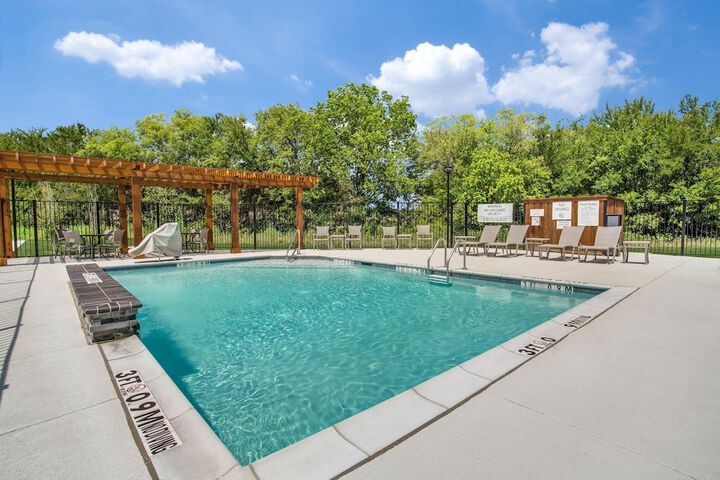 Pool 13 of 52