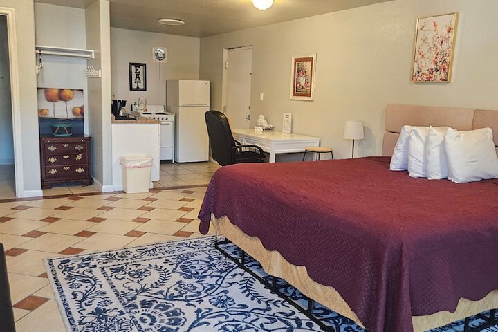 Camaray Motel