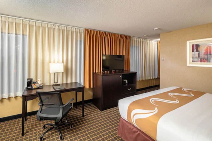 Room 13 of 60