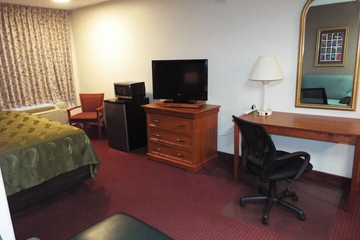 Room 35 of 46